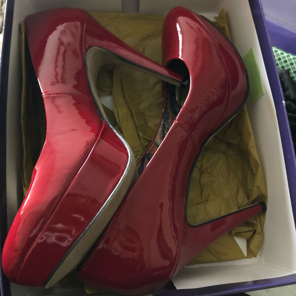 “UNO” Madden girl platform pumps